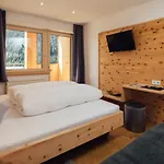 アパートホテル Haus Piz Lad ナウダース