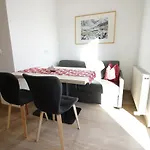 Haus Piz Lad アパートホテル 4*