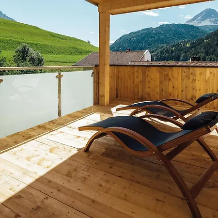 Haus Piz Lad Hotel apartamentowy