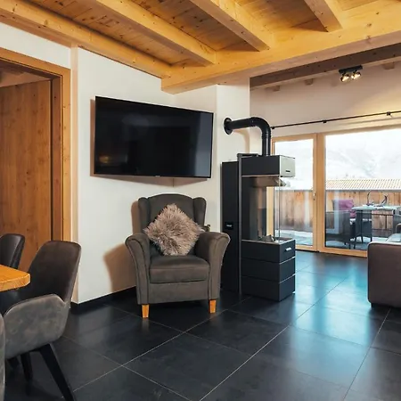 Haus Piz Lad 4*