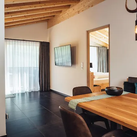 公寓式酒店 Haus Piz Lad