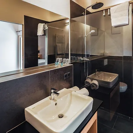 Haus Piz Lad Apart Otel 4*