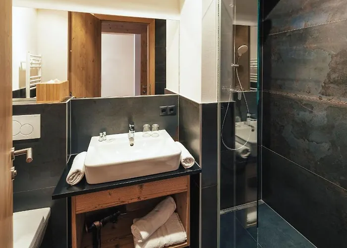 Haus Piz Lad Apart Otel