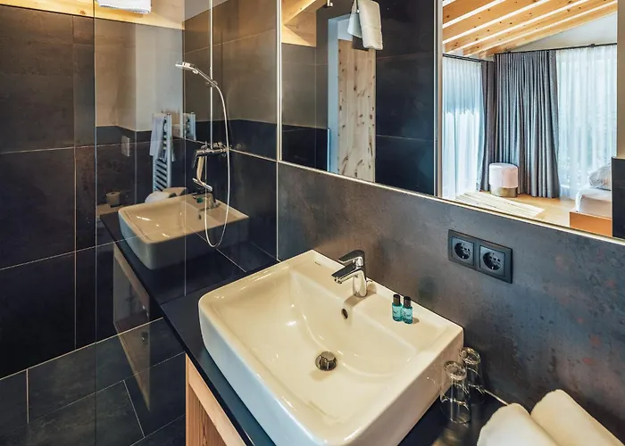 Apart Otel Haus Piz Lad 4*