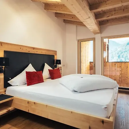 Hotel apartamentowy Haus Piz Lad