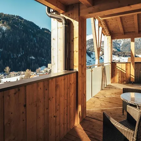 Haus Piz Lad 4*